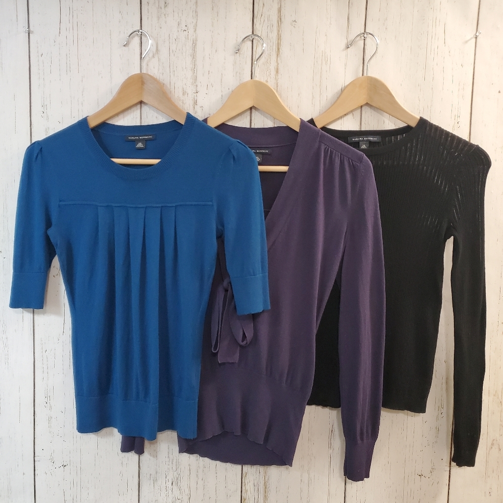 Set of 3 Banana Republic Sweaters Purple Blue Black Size XS